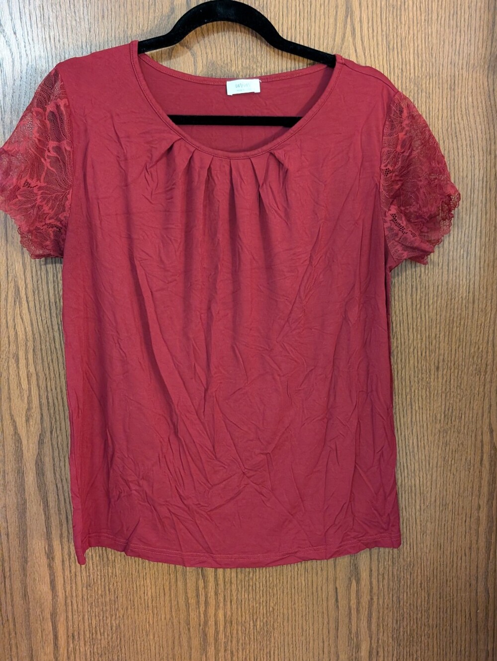 Ladies Short-Sleeve Lace Accent Top - Deep Red (L)